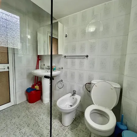 Sisterhood Rooms- Shared Bathroom Hostal Tirana